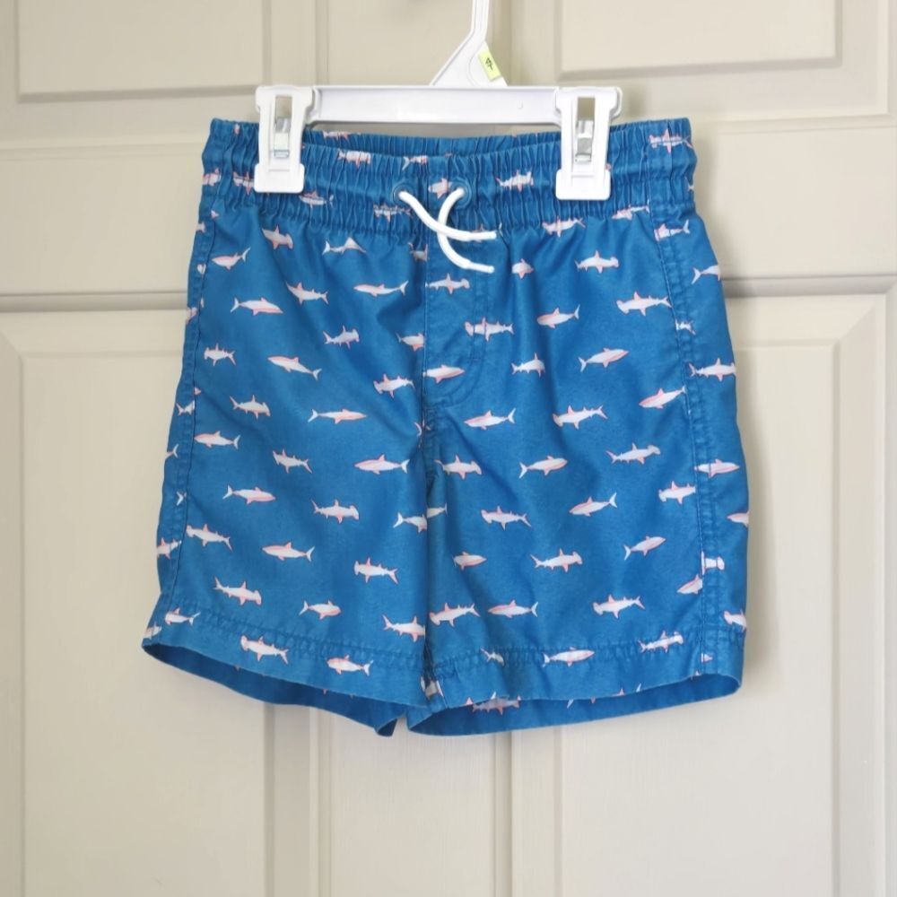 3/$20 Old Navy Blue Shark Swim Trunks Size 6-7